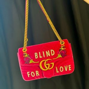 COPY - GUCCI
Velvet Matelasse 'Blind for Love' GG Marmont Shoulder Bag